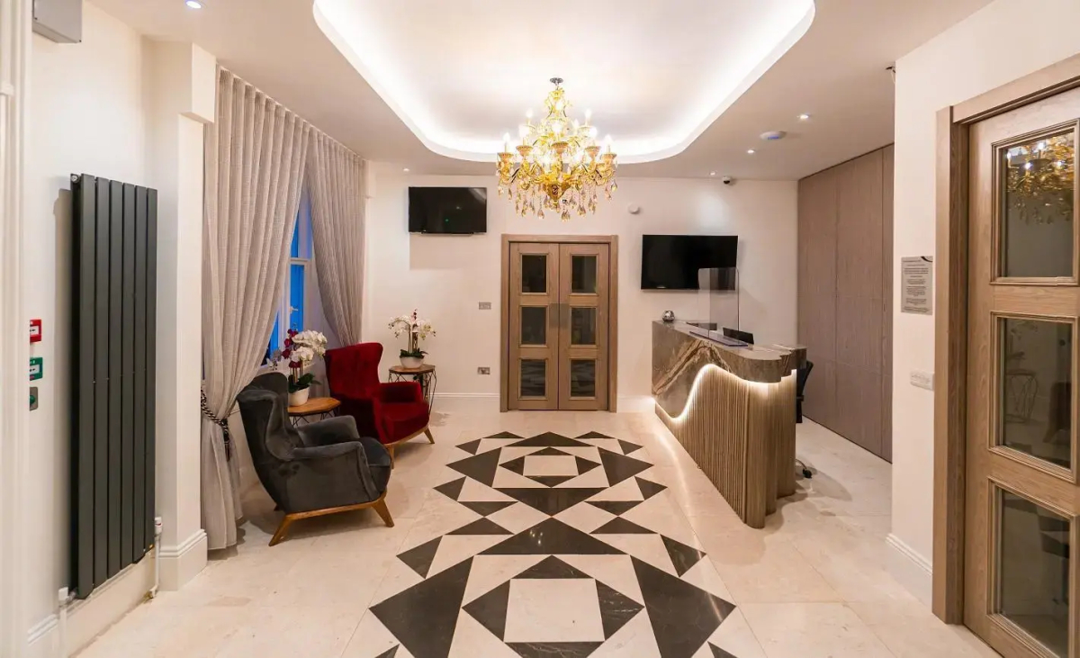 Ashley Hotel