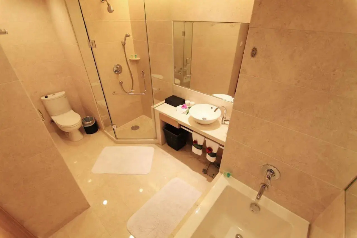 Seaview Gleetour Hotel Shenzhen - East Wing Building