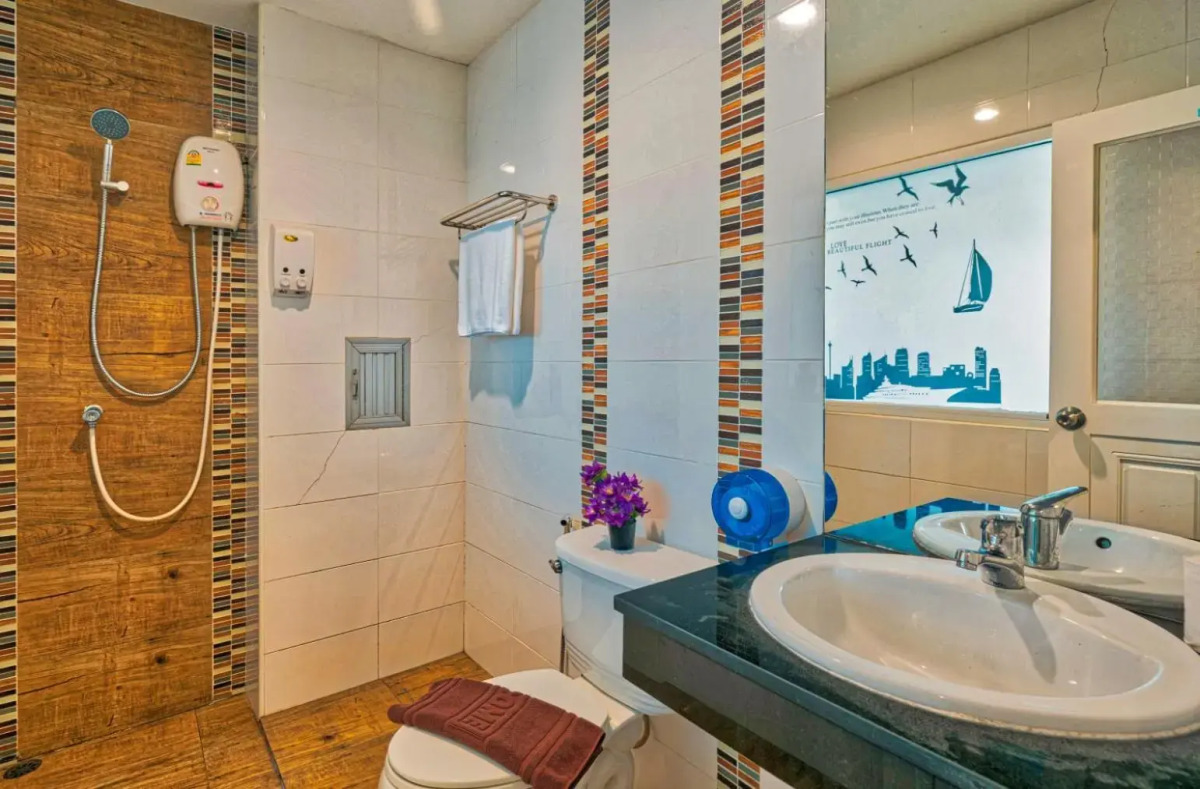 Отель TJ Patong