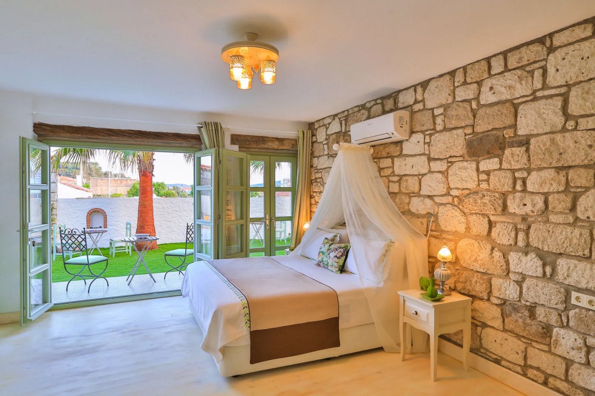 Palas Alacati - Adults Only