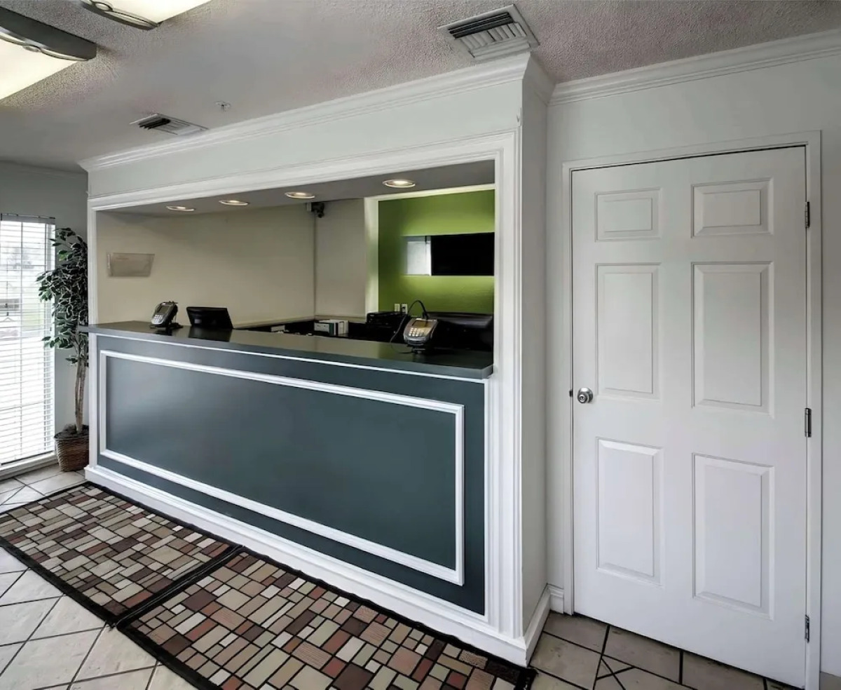 Studio 6-Murray, UT - Salt Lake City - Fort Union