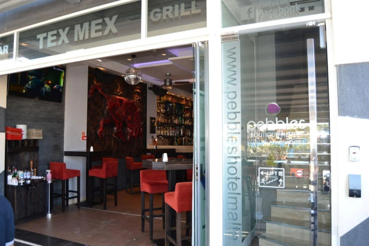 Pebbles Boutique Aparthotel