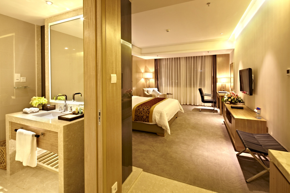 Guangzhou Pearl River International Hotel （Yijing Lu Metro Station）