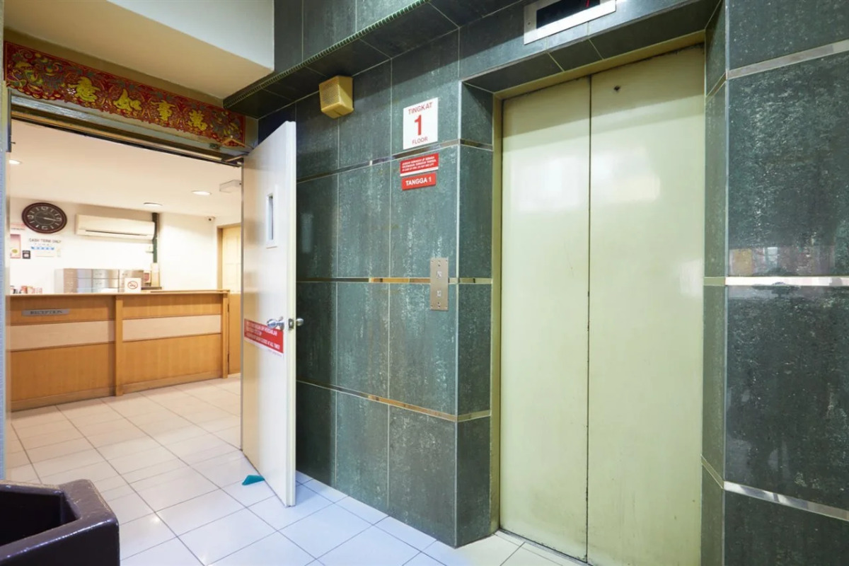 Tang City Hotel, Petaling Street, Merdeka PNB 118 Tower