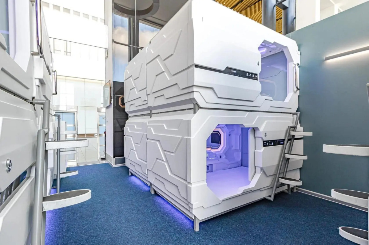 Отель Caps Lock Airport Hotel (Капс Лок Аэропорт)