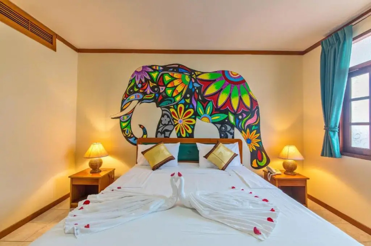 Panda Hotel（Patong Beach）