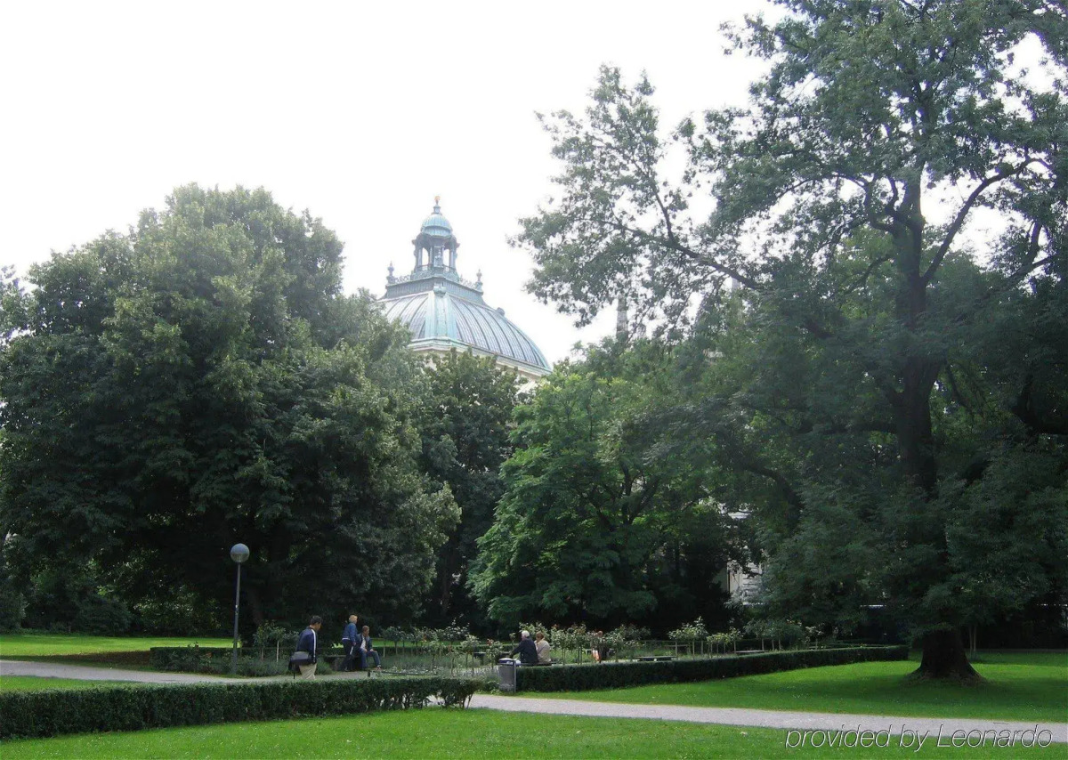 Downtown Vi Vadi Hotel