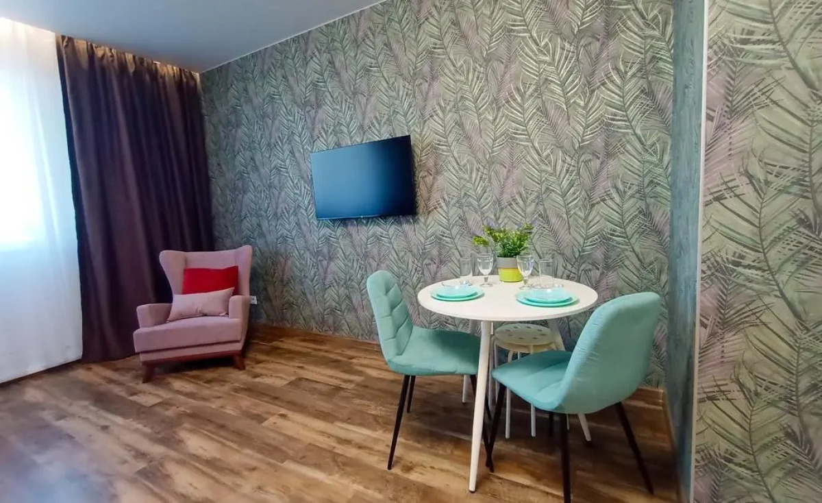 Gostim (Гостим) на улице Сибиряков-Гвардейцев 44/7