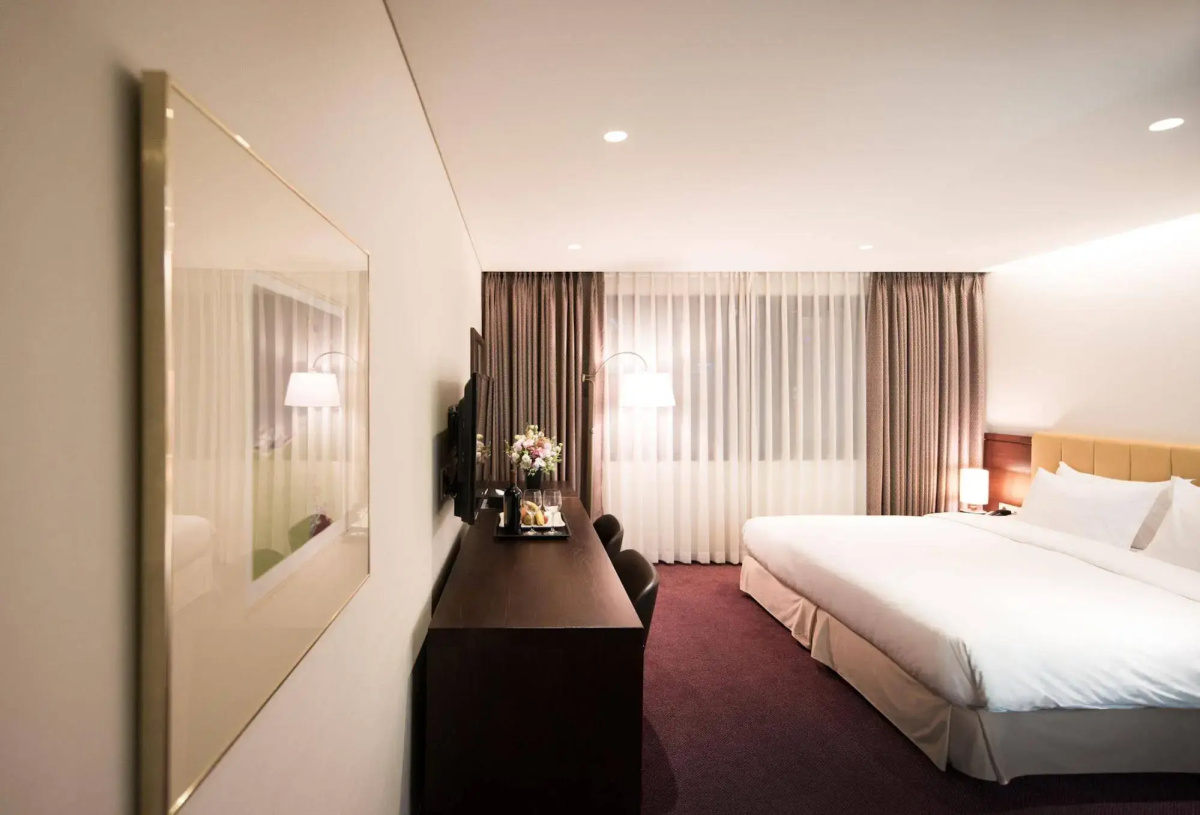 Travelodge Myeongdong City Hall