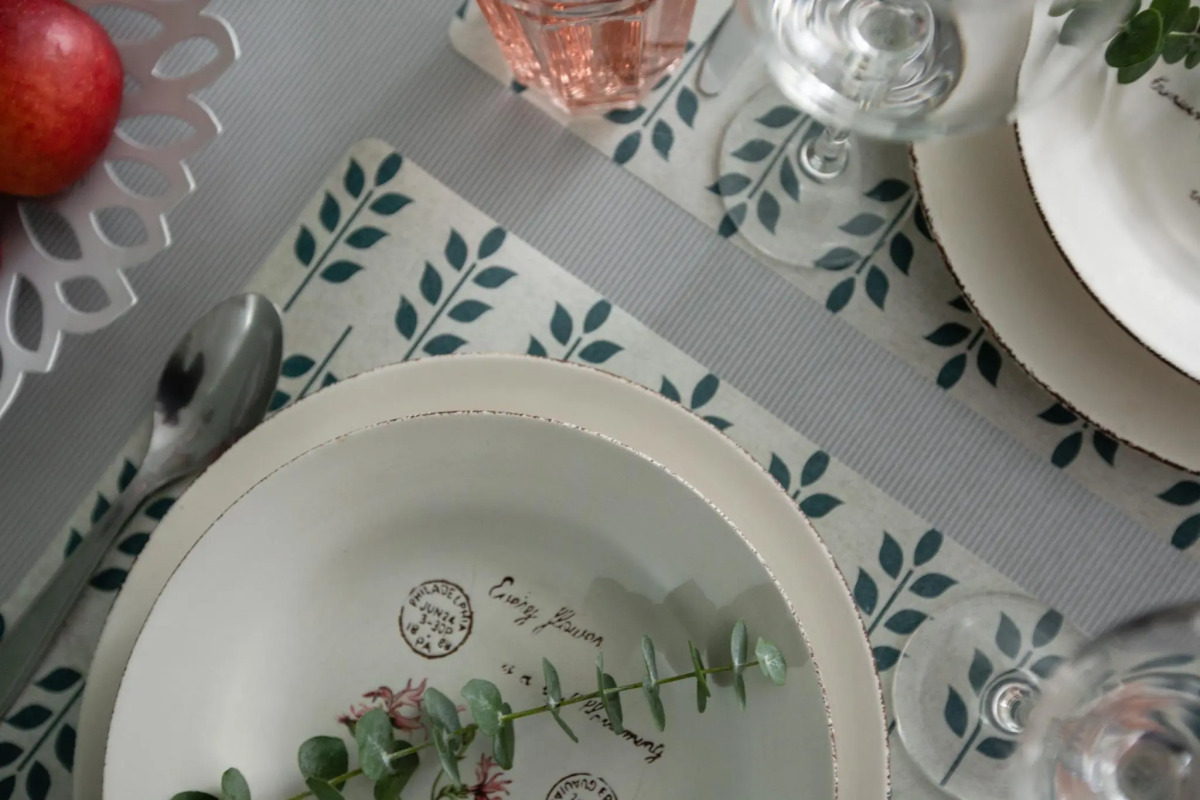 4 Ugla (Четыре угла) на Максима Горького 161