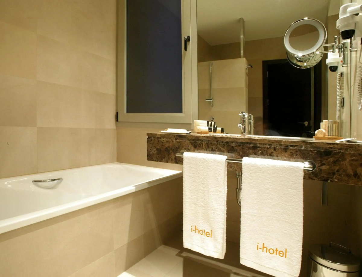 Eurostars i-Hotel