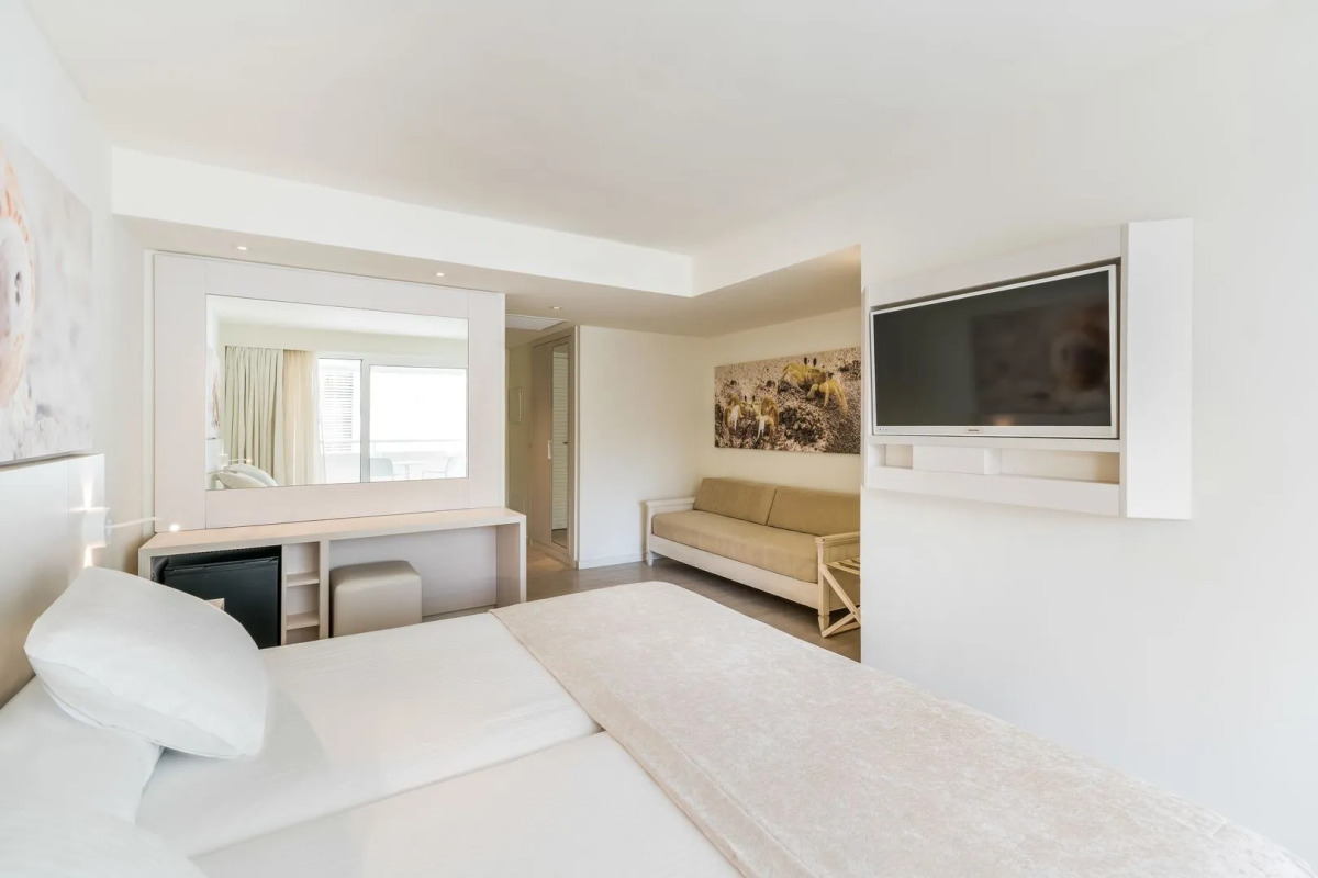 Iberostar Waves Cristina