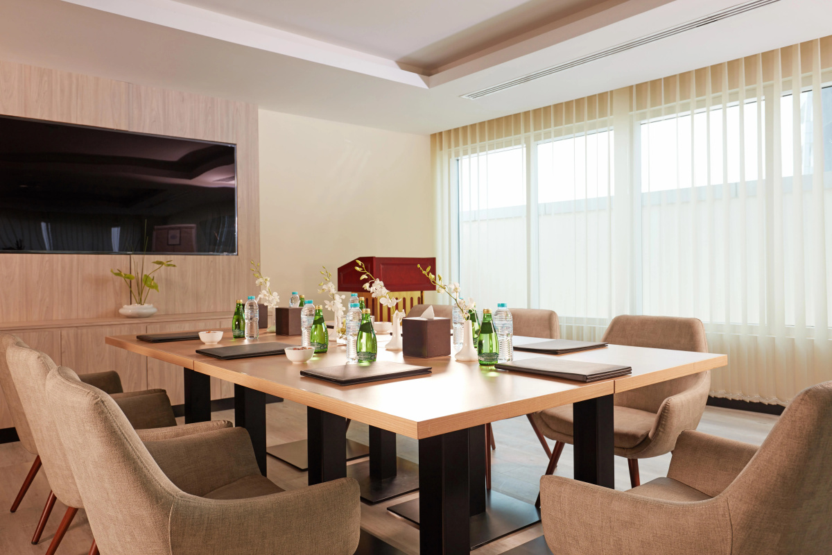 Отель Treppan Hotel & Suites by Fakhruddin