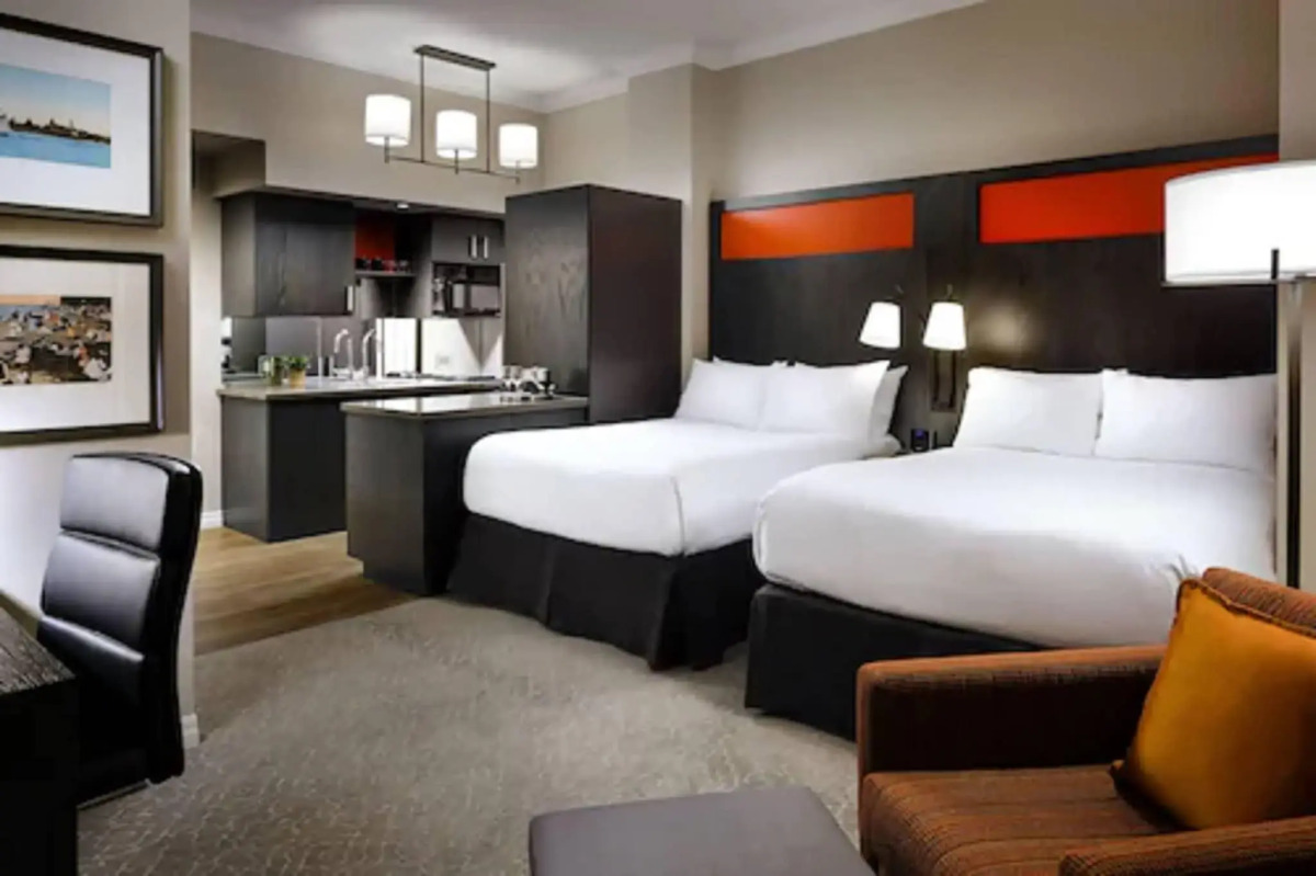 One King West Hotel & Residence