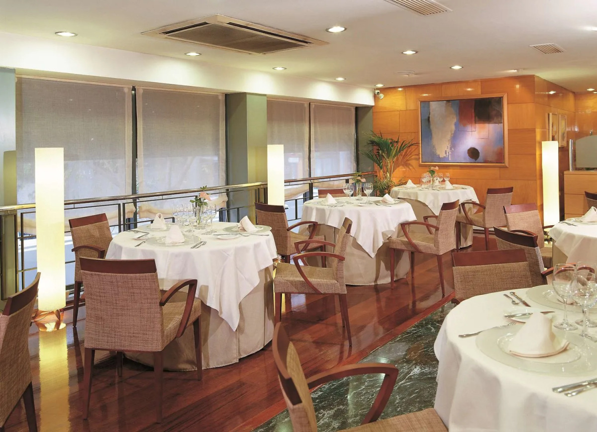 NH Barcelona Entenza