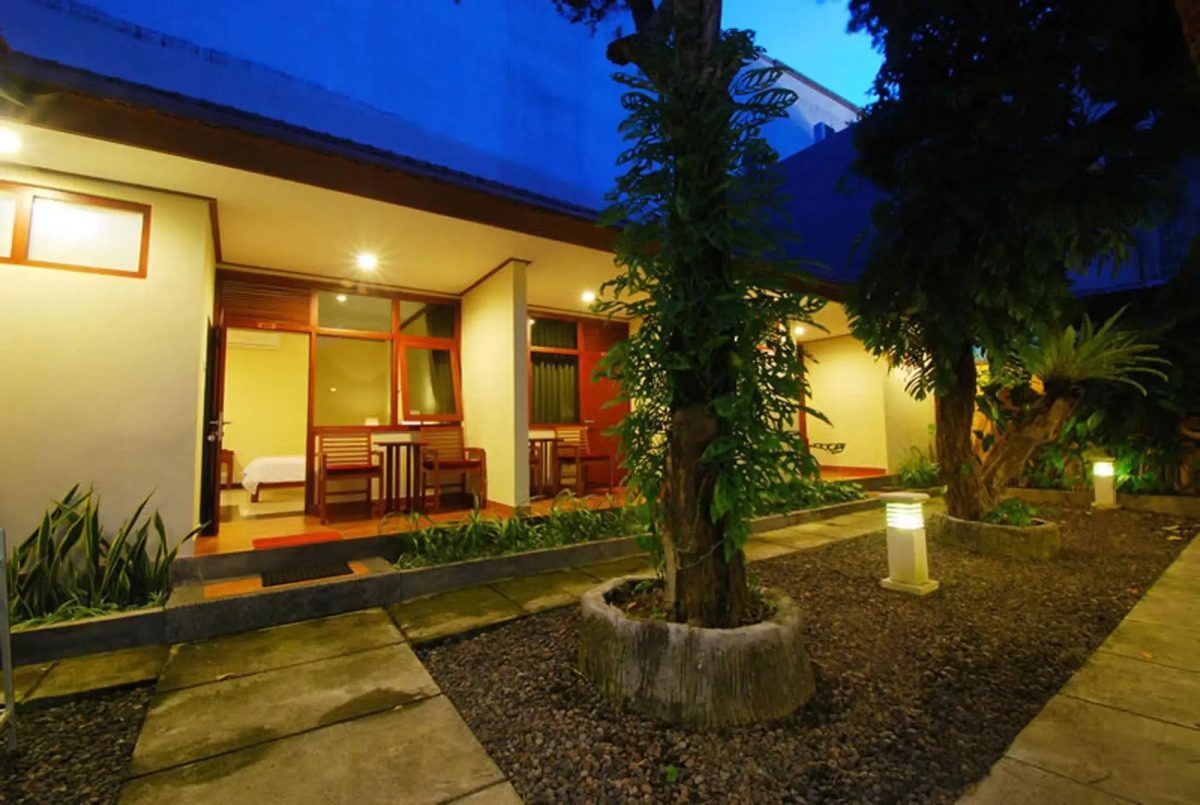 Yulia Beach Inn Kuta