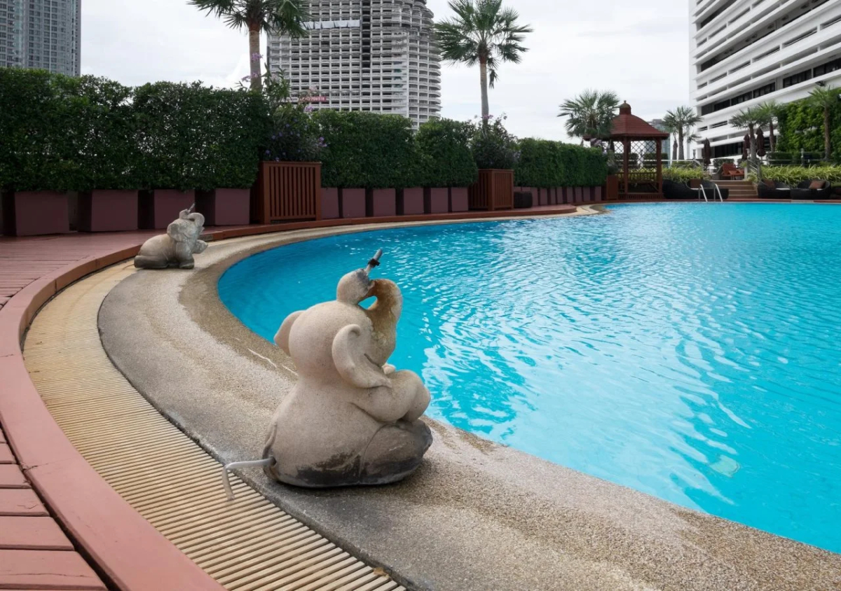 Отель Centre Point Silom