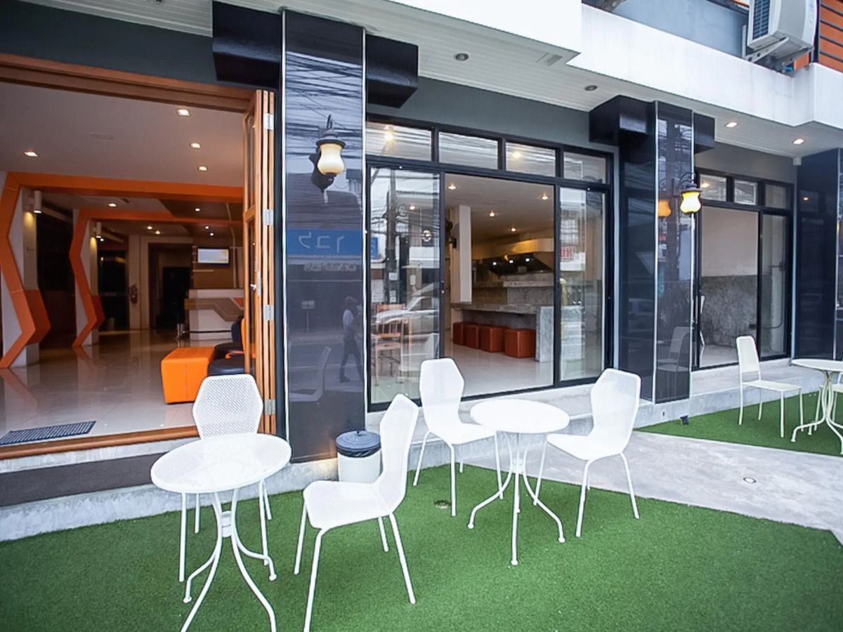 iCheck inn Chill Patong