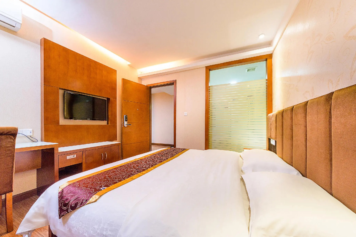 Kaiserdom Hotel Airport Branch