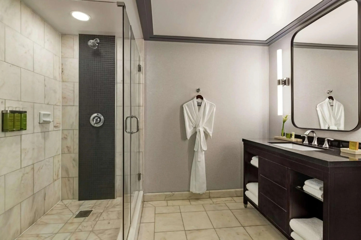 Hilton Checkers Los Angeles