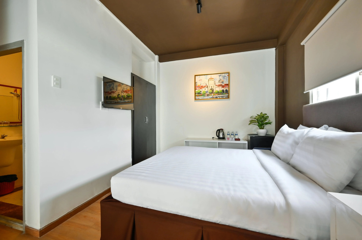 The Noble Swan Wood Park Hotel