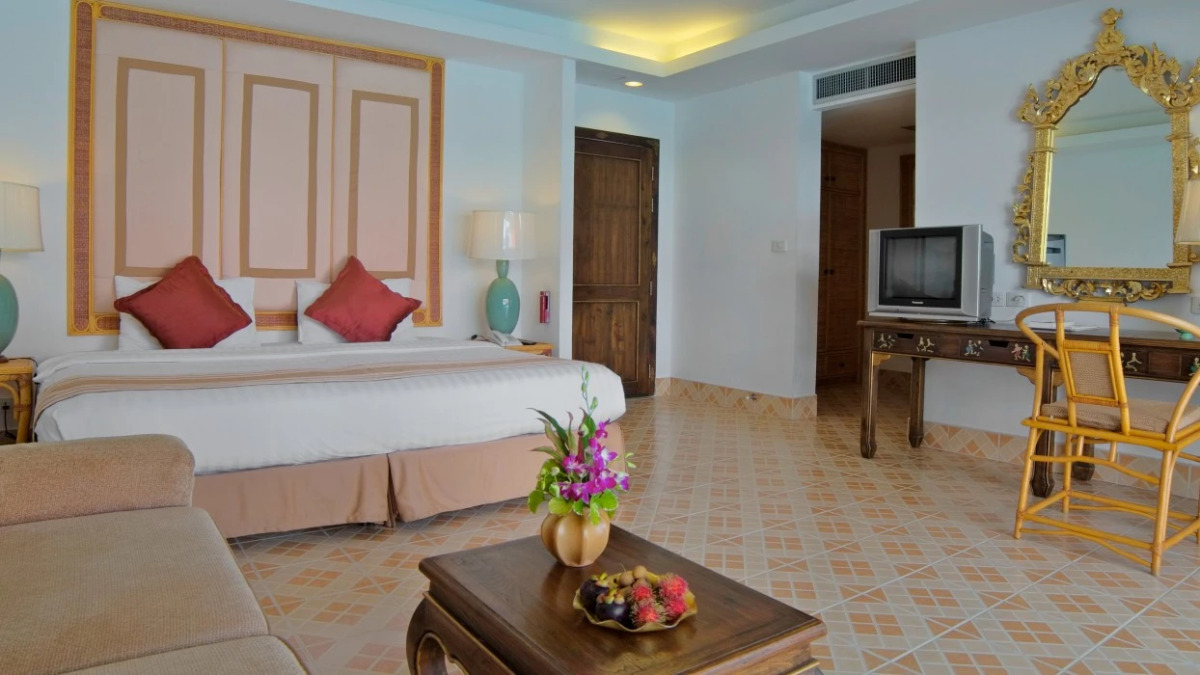 Samui Palm Beach Lead by Celes Samui