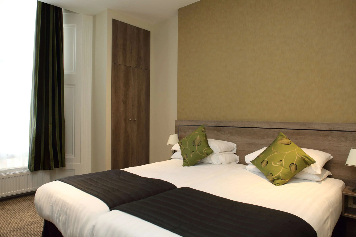 Kensington Gardens Hotel