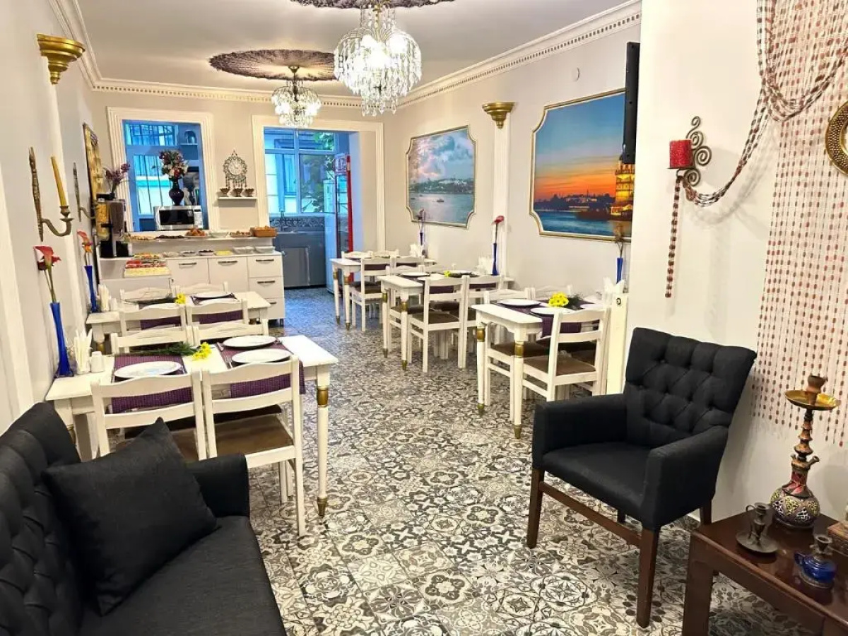 Modern Sultan Hotel