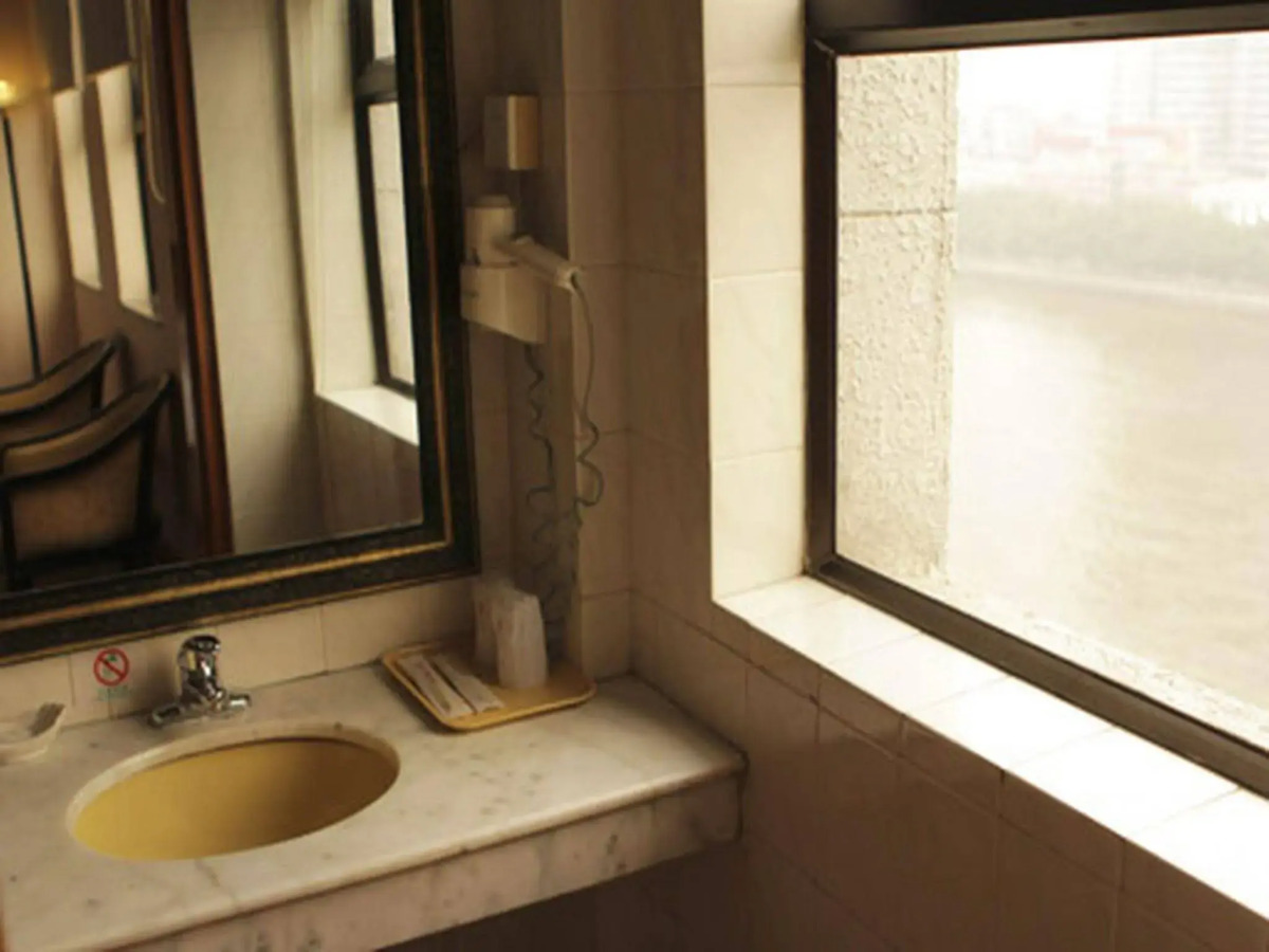 Aiqun Hotel Guangzhou - Free shuttle between hotel and Exhibition Center during Canton Fair