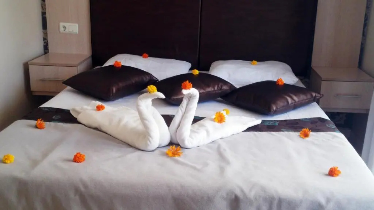 Joker Side Hill Suite Hotel