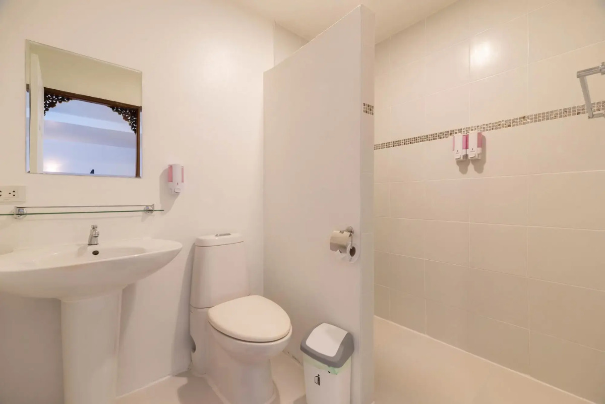 Crystal Bay Beach Resort