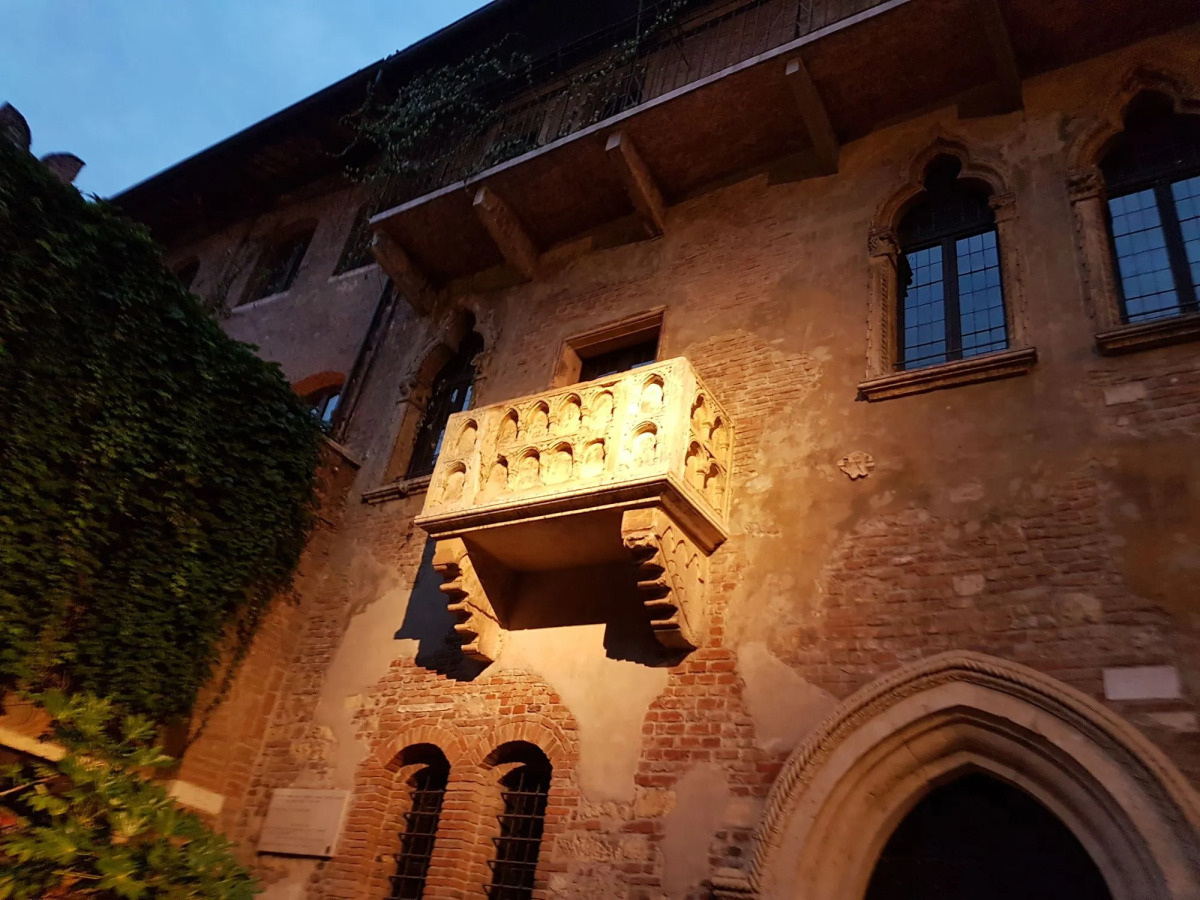 Mi Casa es Tambien tu Casa VIPS