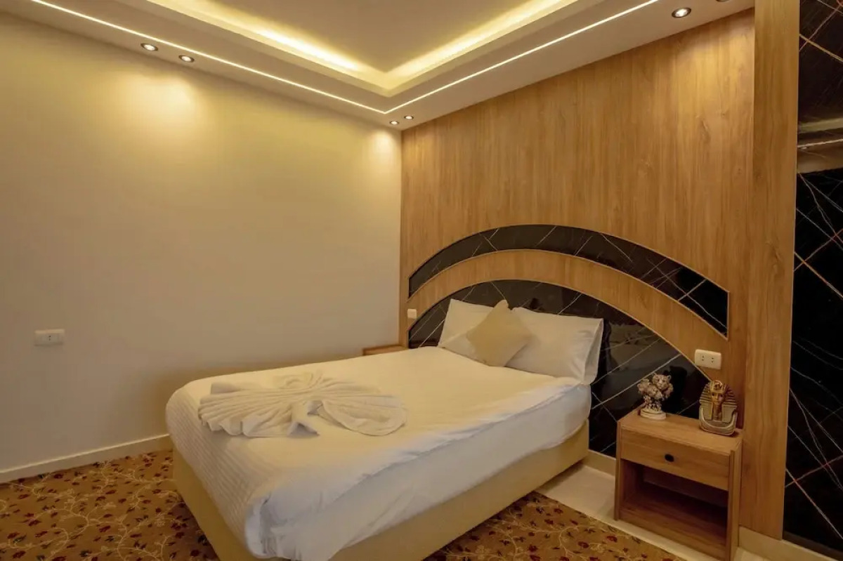 The Muse Pyramids INN