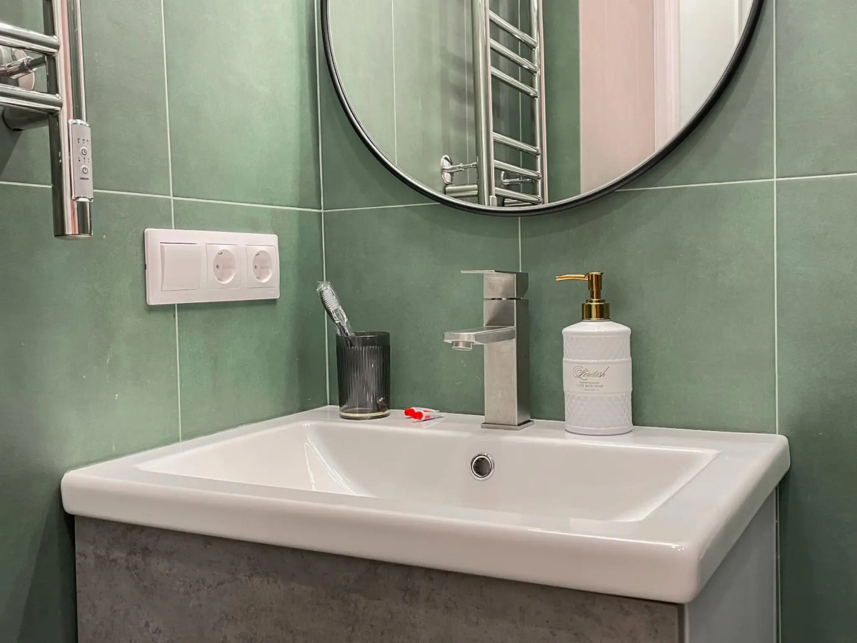 Апартаменты на Нижняя Первомайская 64