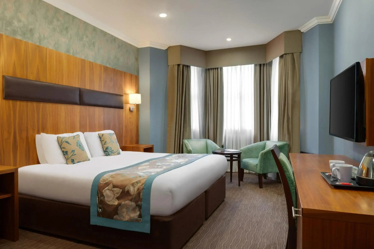 Ramada by Wyndham Cheltenham
