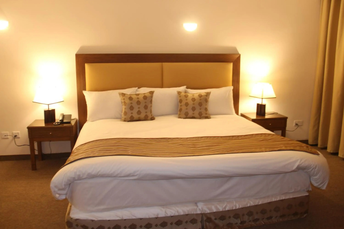 Saray Hotel