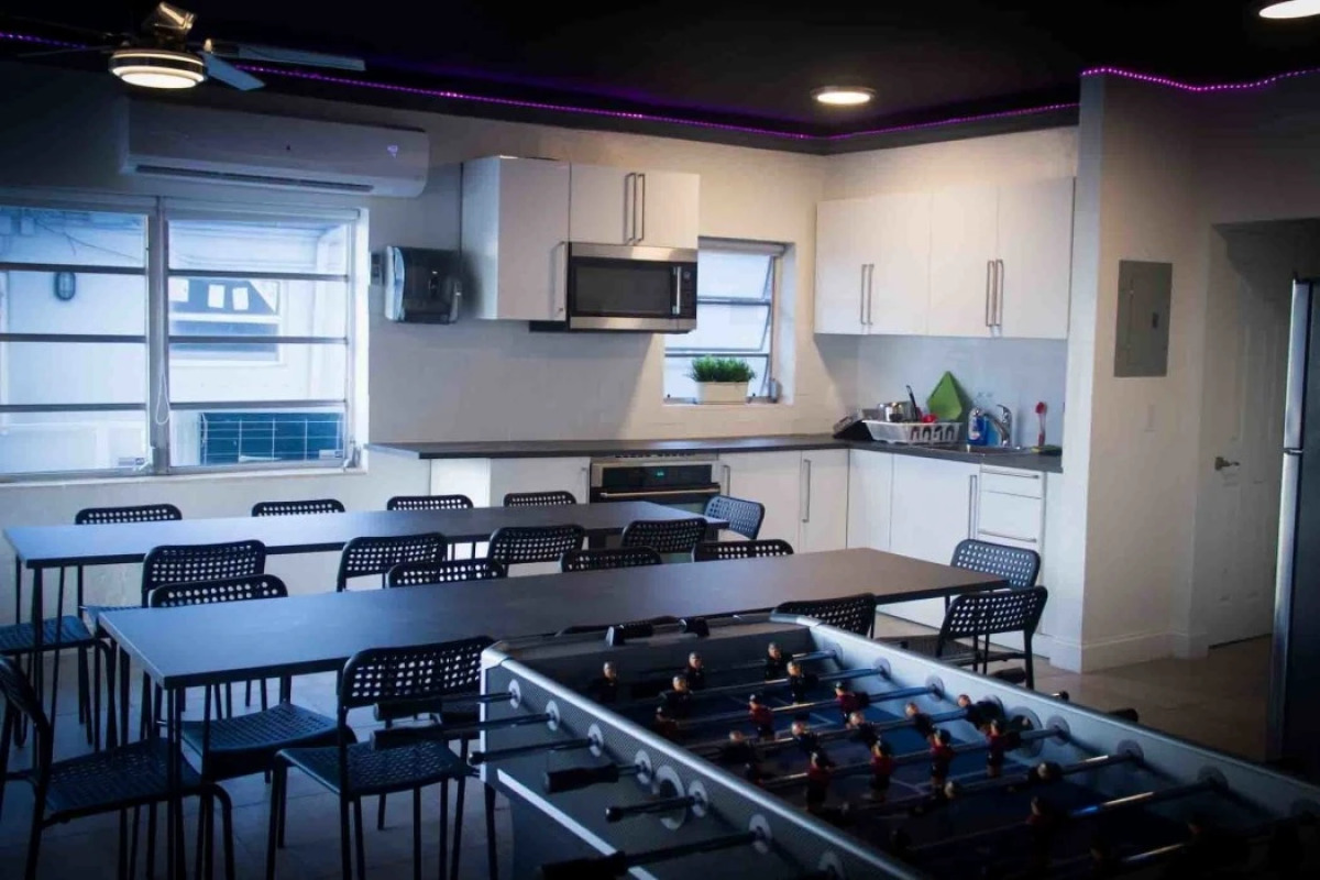 Miami International by Lowkl