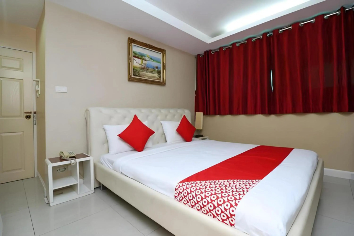 Seaview Patong Hotel