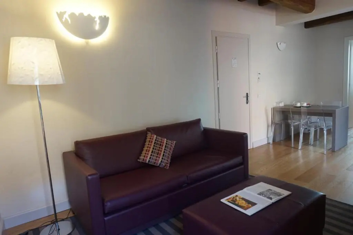 Trevi Palace Luxury Inn