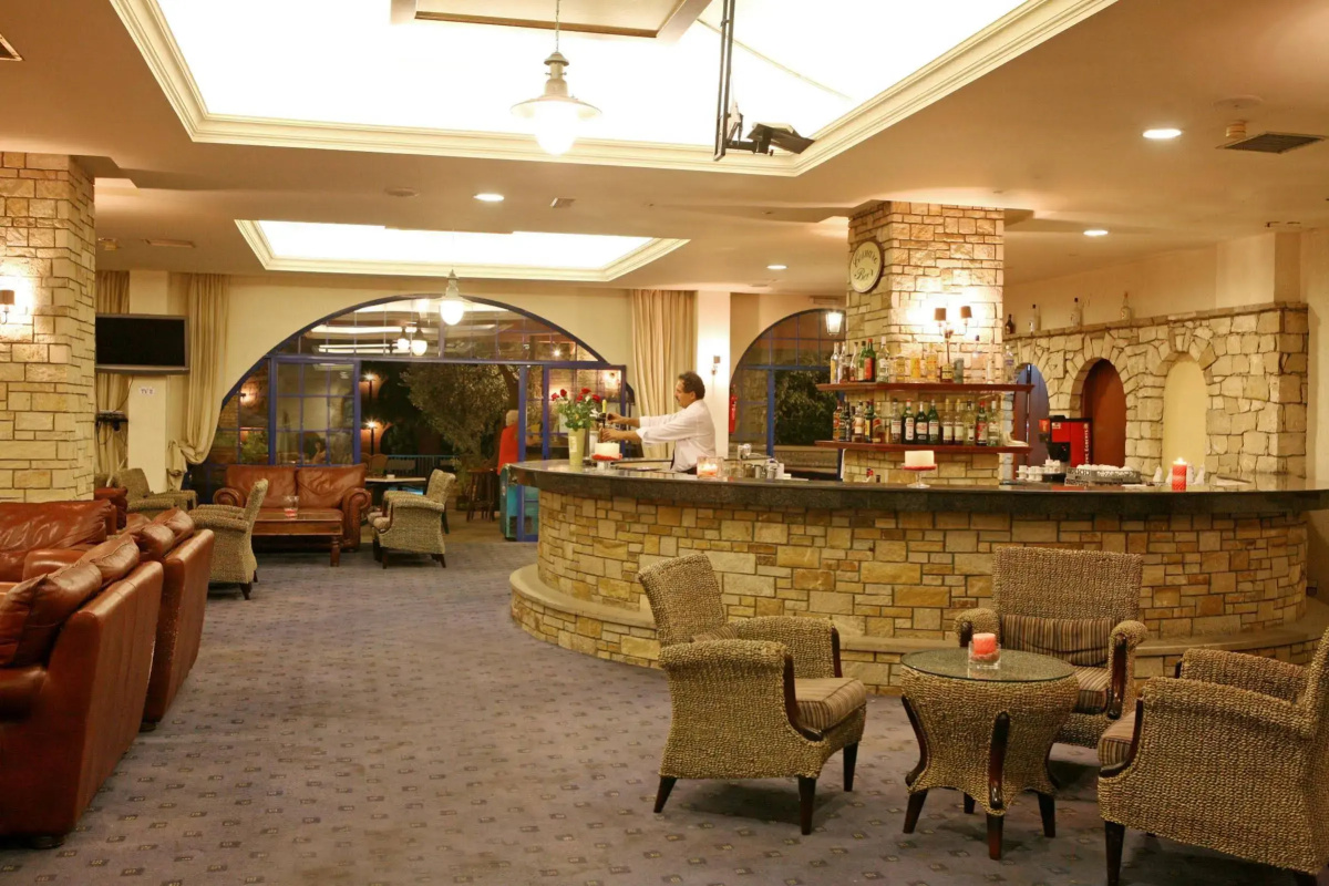 Navarria Hotel