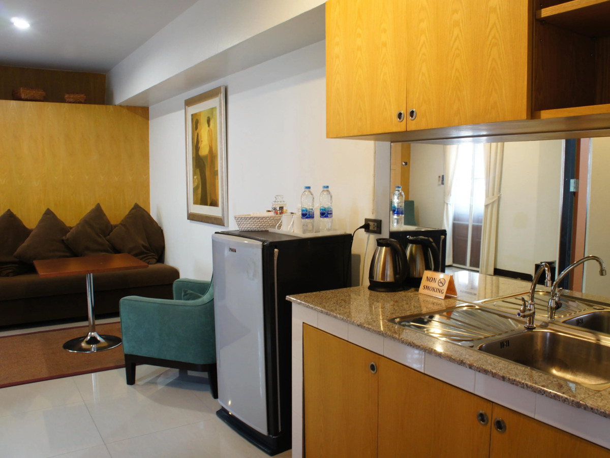 Ratchadamnoen Residence