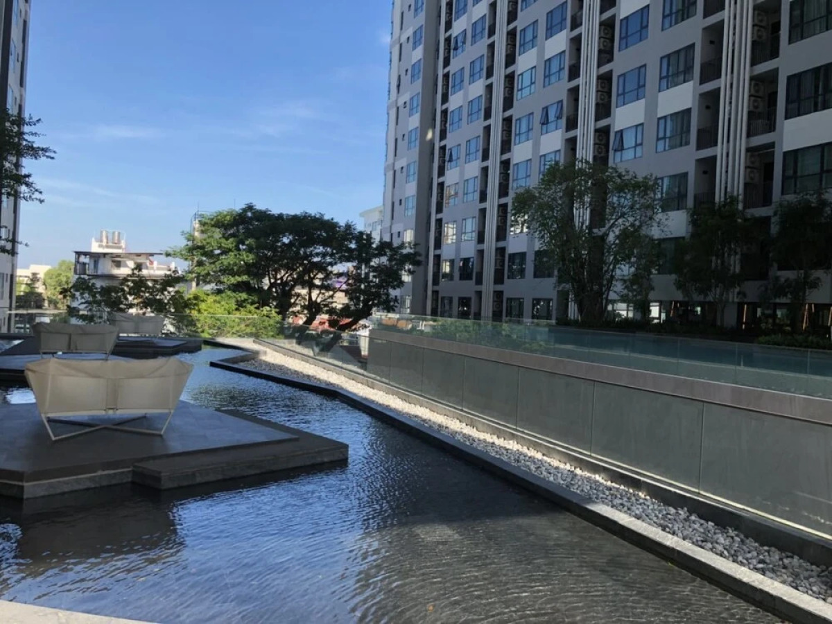 The Base Central Pattaya by Minsu