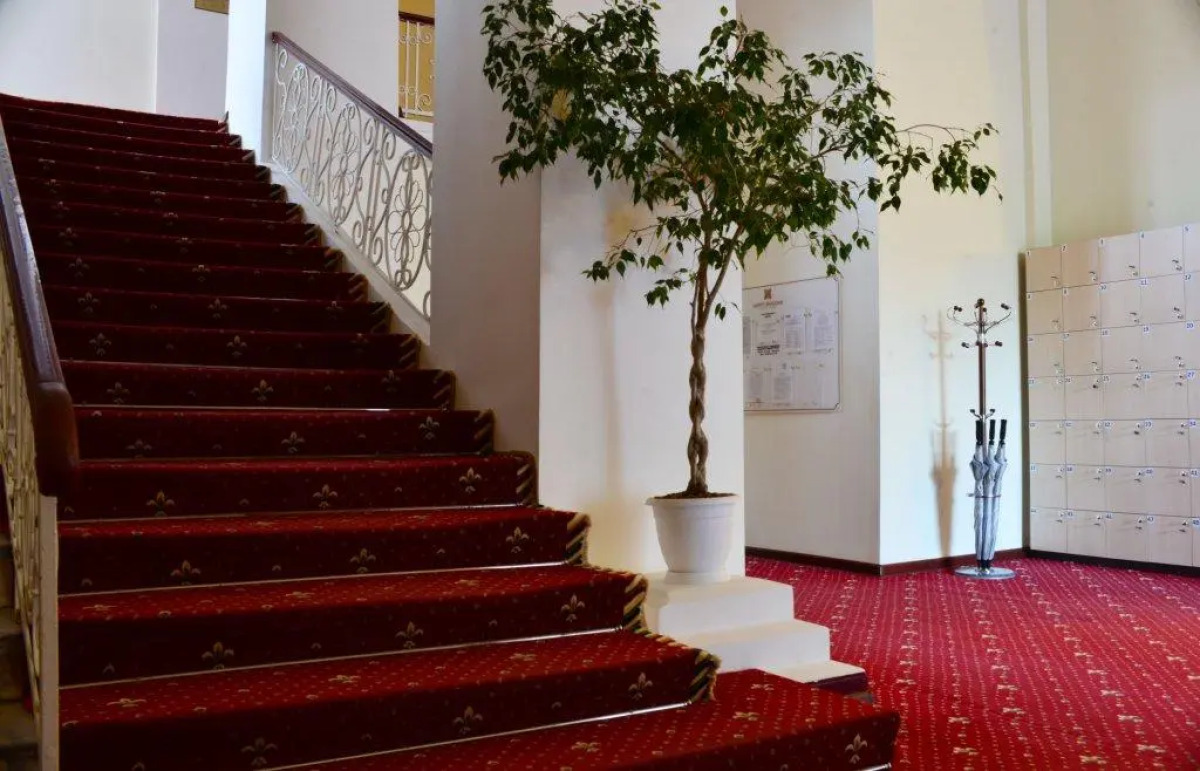 Гранд Астория