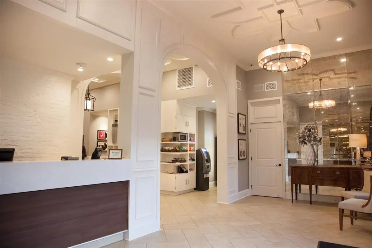 Hotel St. Pierre®, a French Quarter Inns® Hotel