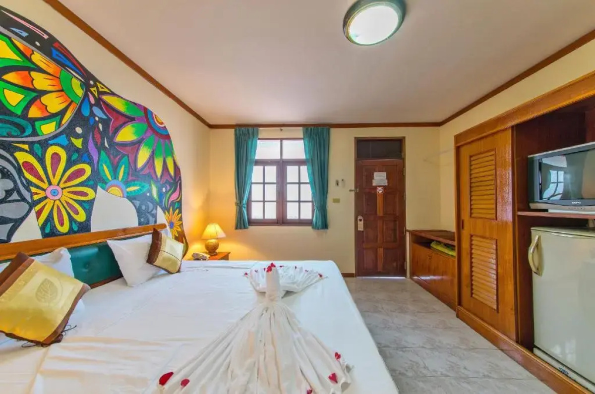 Panda Hotel（Patong Beach）