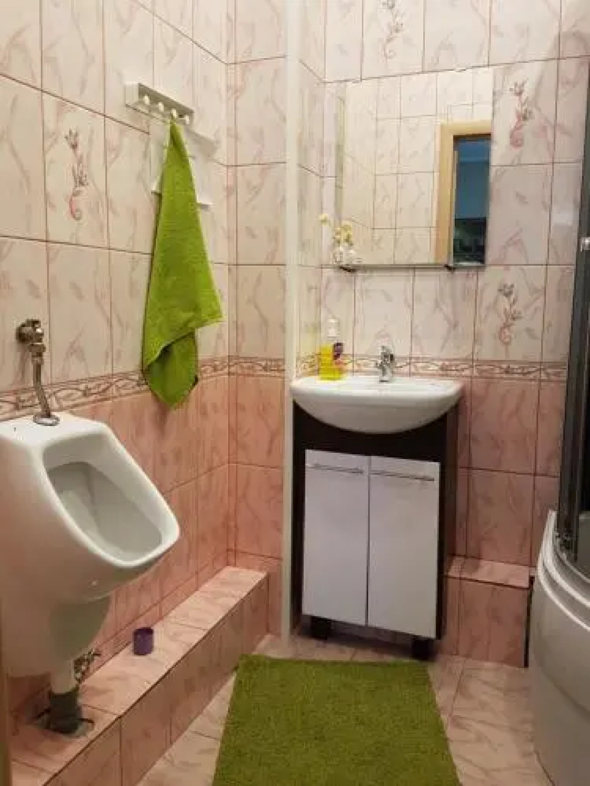 Dom U Naberezhnoy Hostel