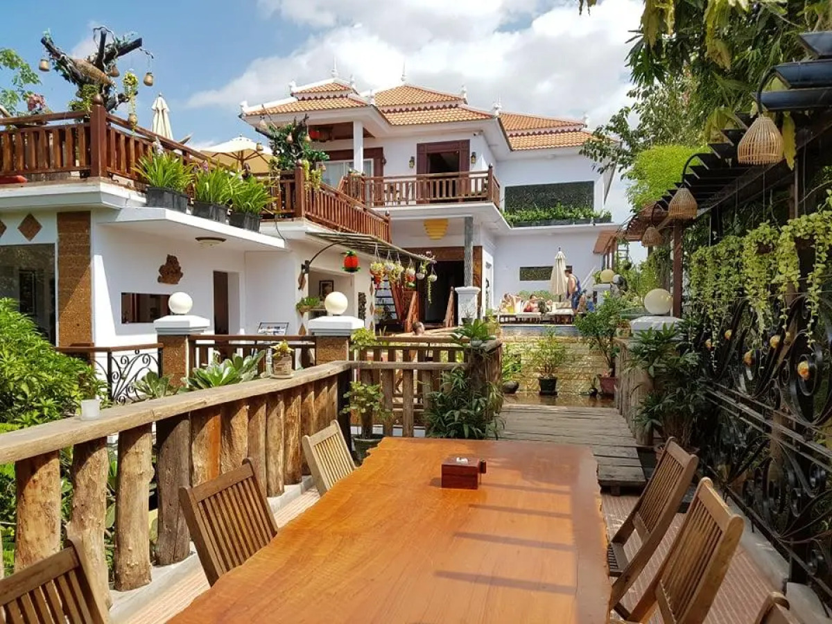 Antonios Villa Hotel