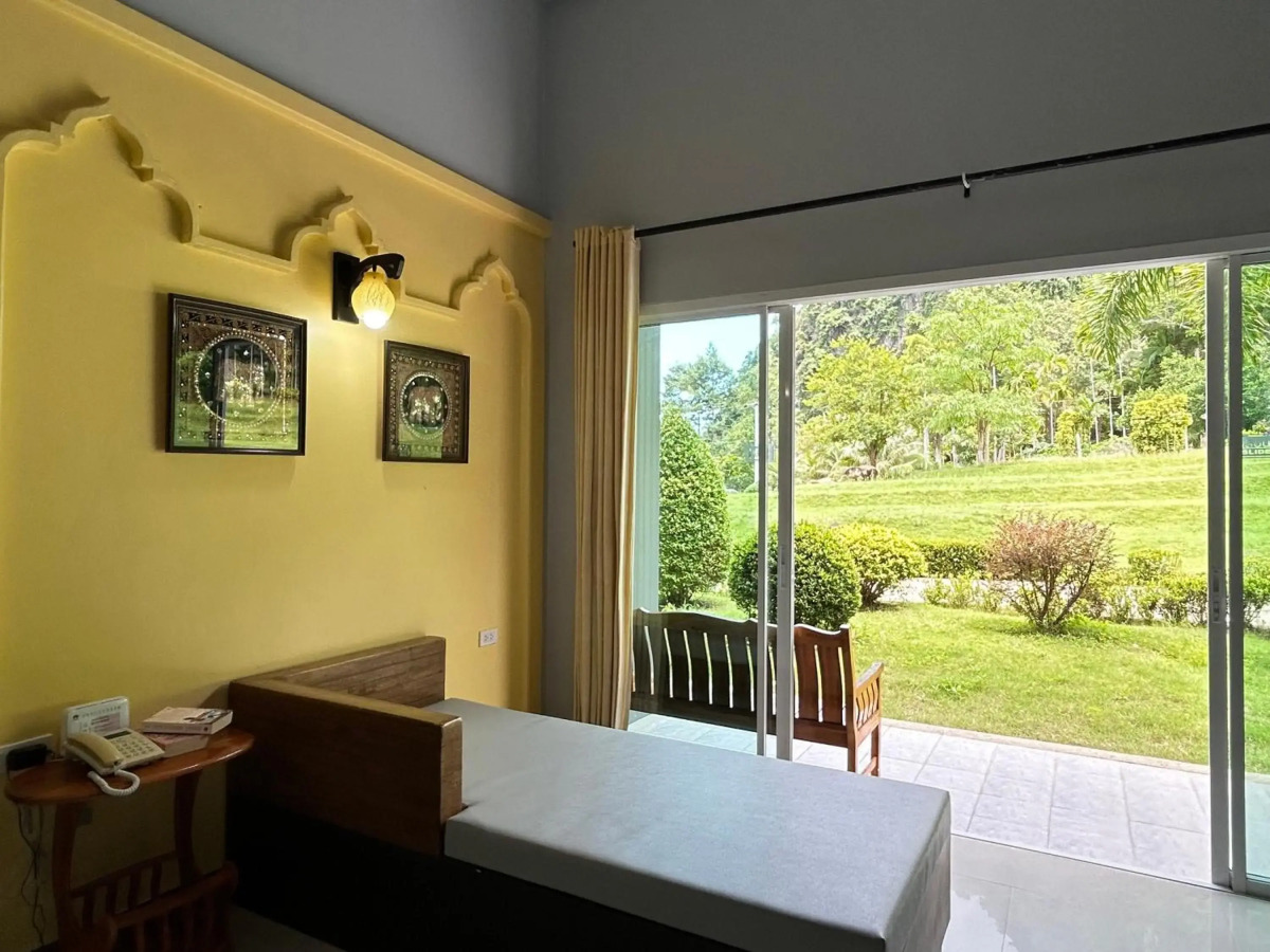 Arawan Beach Resort Krabi