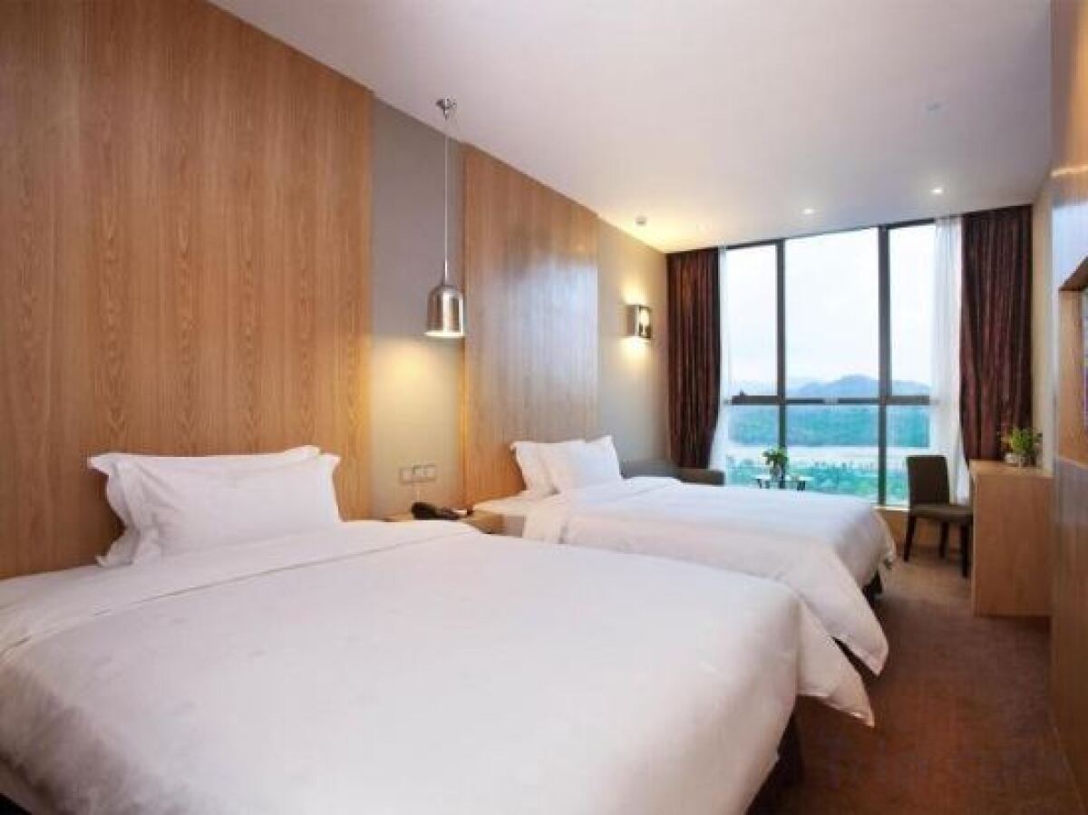 Yayuan Caitian Hotel