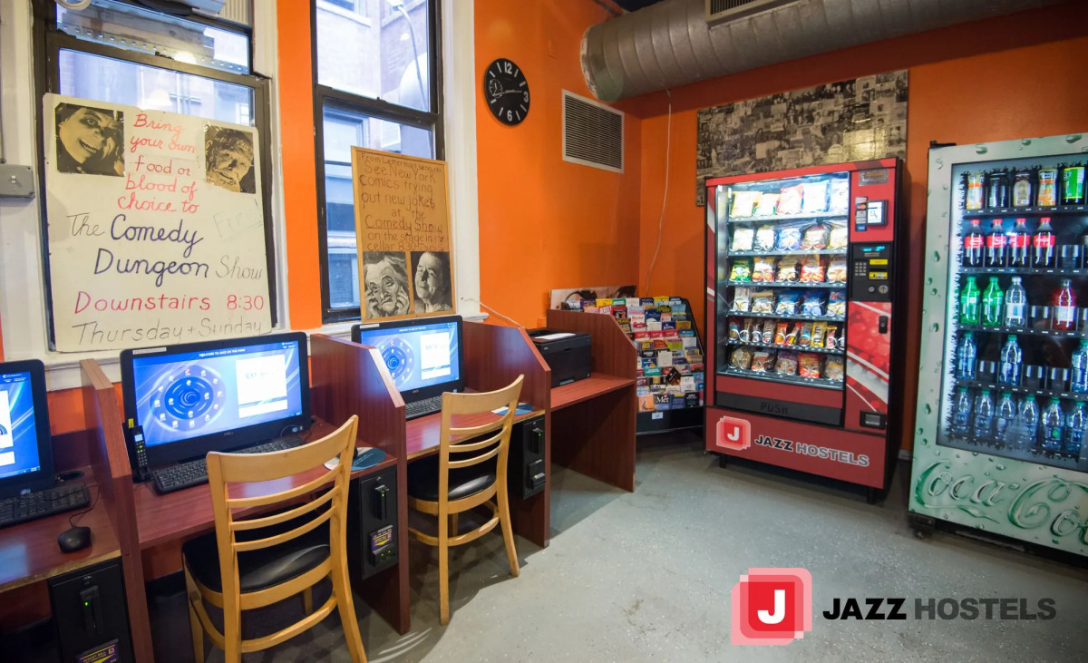 Jazz on the Park Hostel